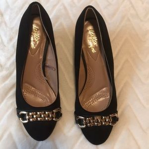 Cute wedges, very comfortable woman size 7